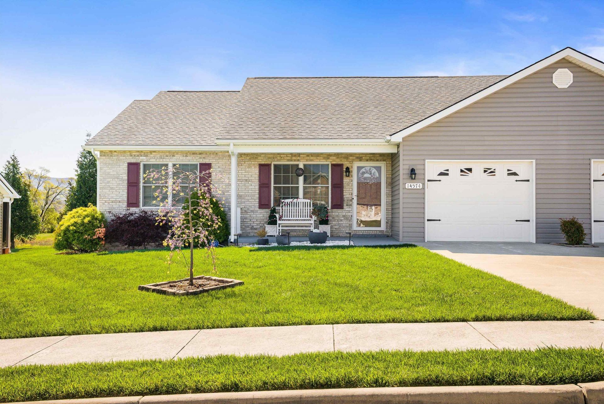 14574 VINNY CT primary photo