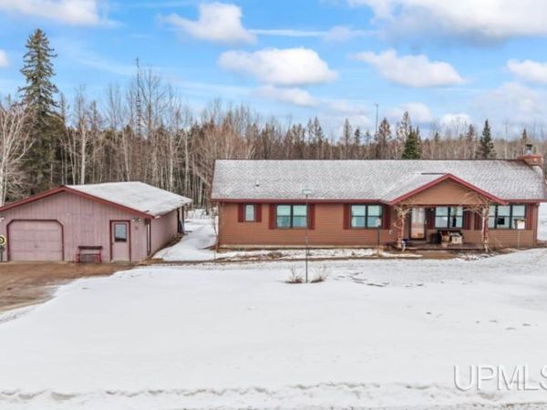 868 Pelletier Road, Breen Twp, MI 49834