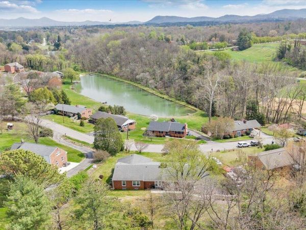 1531 Coral Ridge RD SW, Roanoke, VA 24018