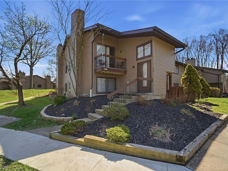 750 Kirkwall Drive , Copley, OH 44321 Photo 1