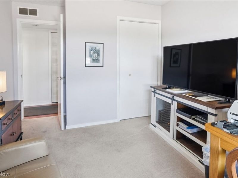 750 Kirkwall Drive , Copley, OH 44321 Photo 17