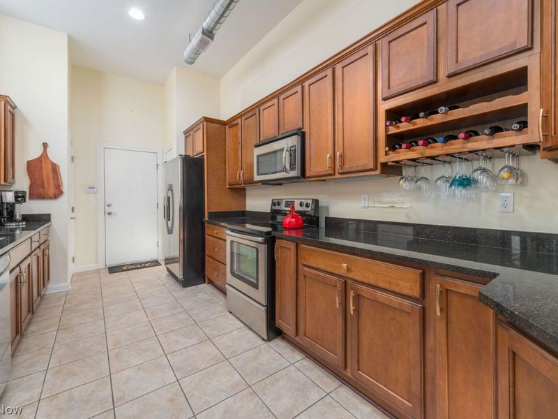 12215 Detroit Avenue, Lakewood, OH 44107 Photo 19