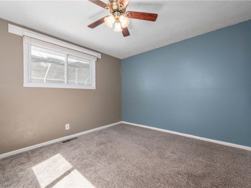 3848 N Hogan Drive, Lorain, OH 44053 Photo 27