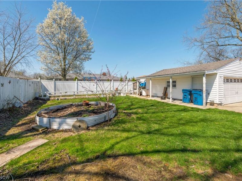 3848 N Hogan Drive, Lorain, OH 44053 Photo 7