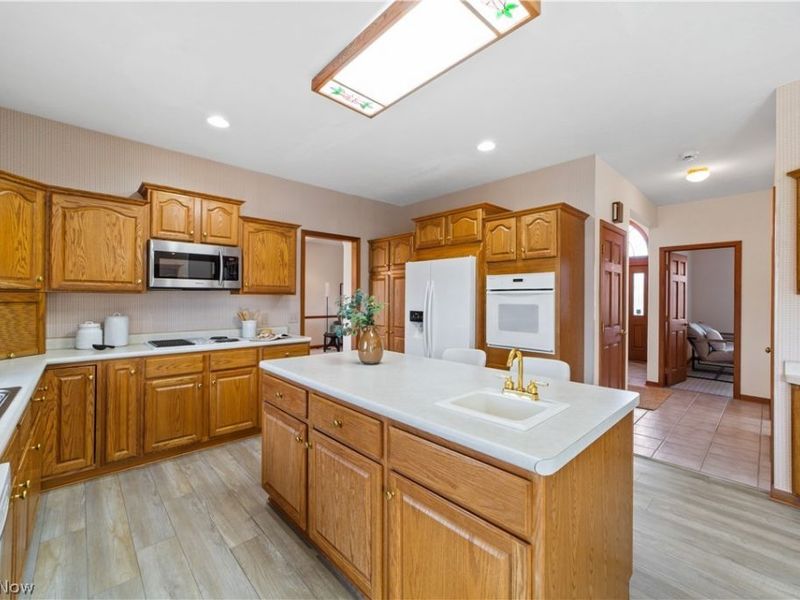 5356 Kingston Court, Sheffield Village, OH 44054 Photo 16