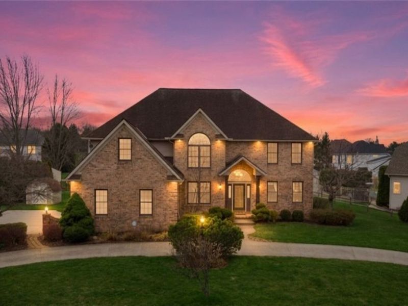 5356 Kingston Court, Sheffield Village, OH 44054 Photo 2