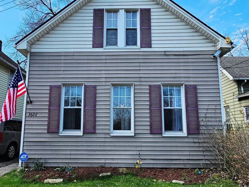 3628 Beyerle Road, Cleveland, OH 44105 Photo 2