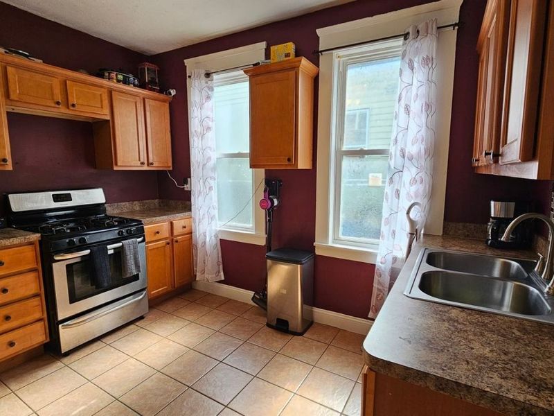 3628 Beyerle Road, Cleveland, OH 44105 Photo 5