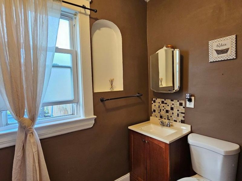 3628 Beyerle Road, Cleveland, OH 44105 Photo 7