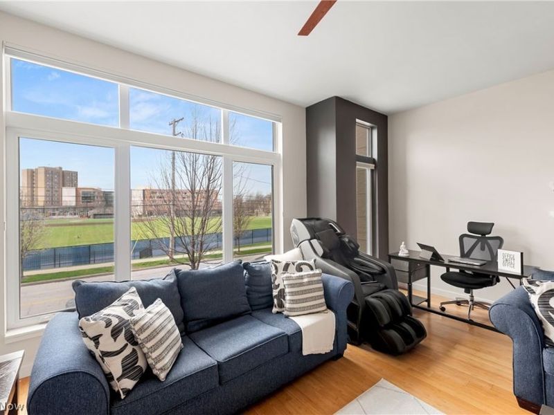 1569 E 118th Street, Cleveland, OH 44106 Photo 11