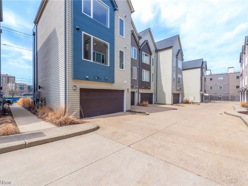 1569 E 118th Street, Cleveland, OH 44106 Photo 43