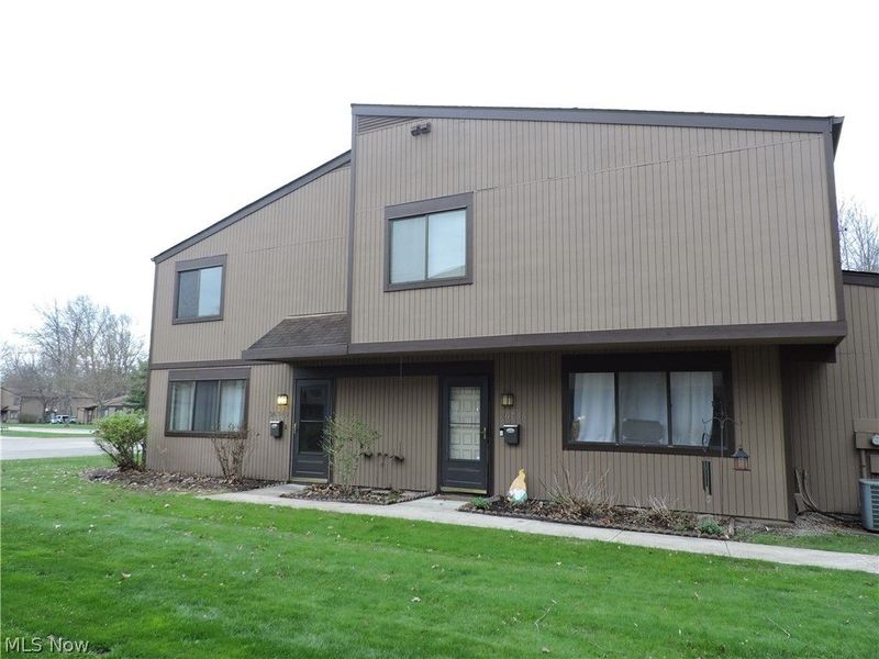 26740 Lake of the Falls Boulevard, Olmsted Falls, OH 44138 Photo 14