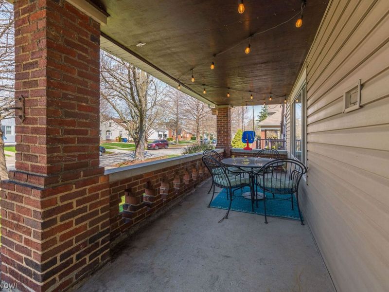 4129 W 160th Street, Cleveland, OH 44135 Photo 4