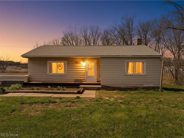 5328 Akron Cleveland Road , Peninsula, OH 44264