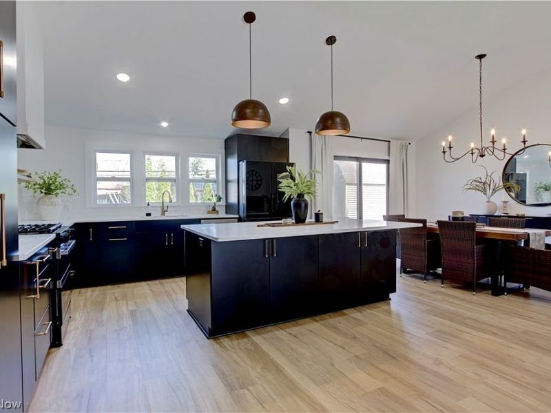 26678 Waterbury Circle, North Olmsted, OH 44070 Photo 11