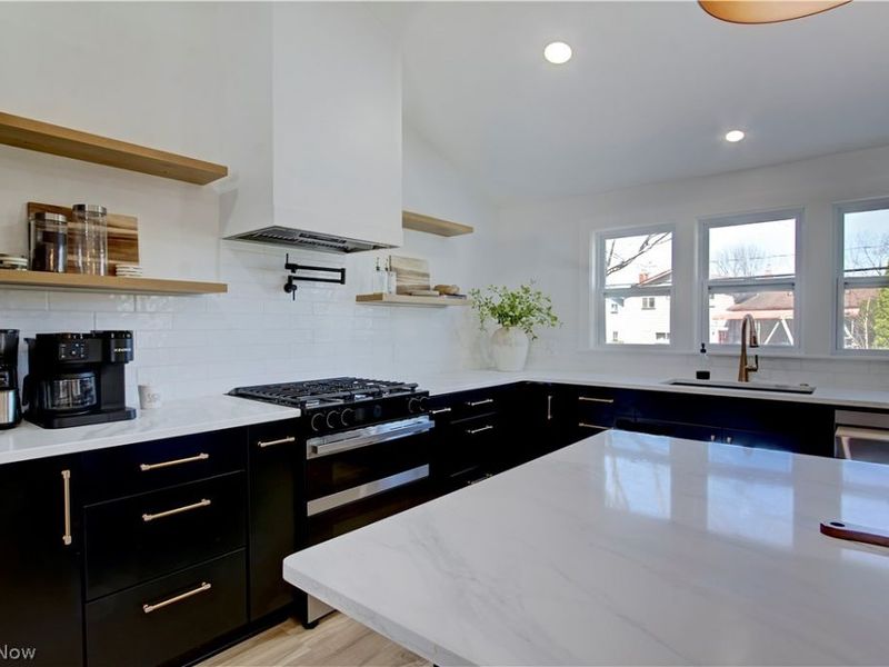 26678 Waterbury Circle, North Olmsted, OH 44070 Photo 12