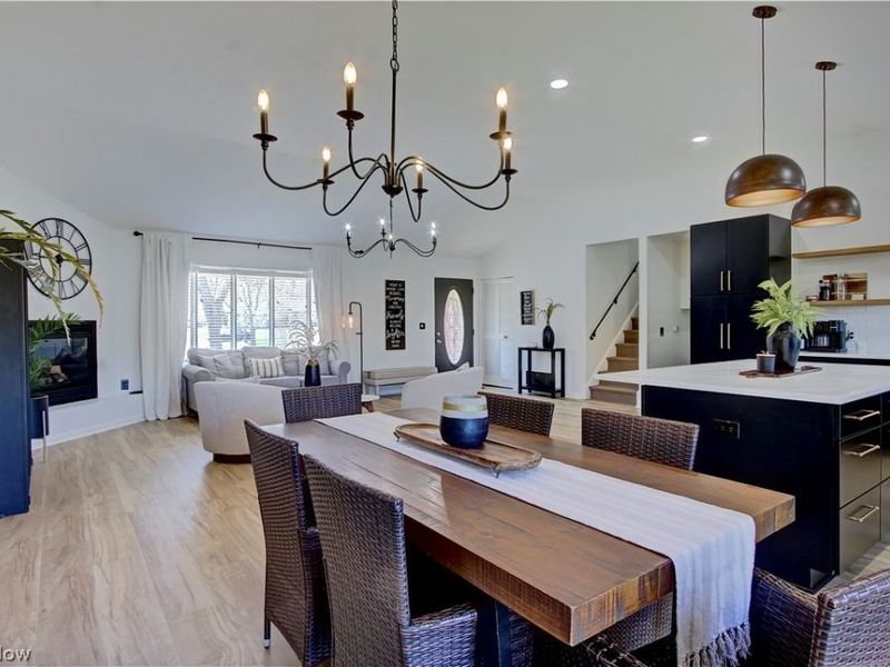 26678 Waterbury Circle, North Olmsted, OH 44070 Photo 3