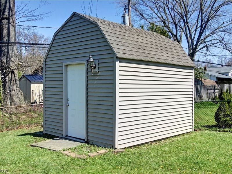 26678 Waterbury Circle, North Olmsted, OH 44070 Photo 35