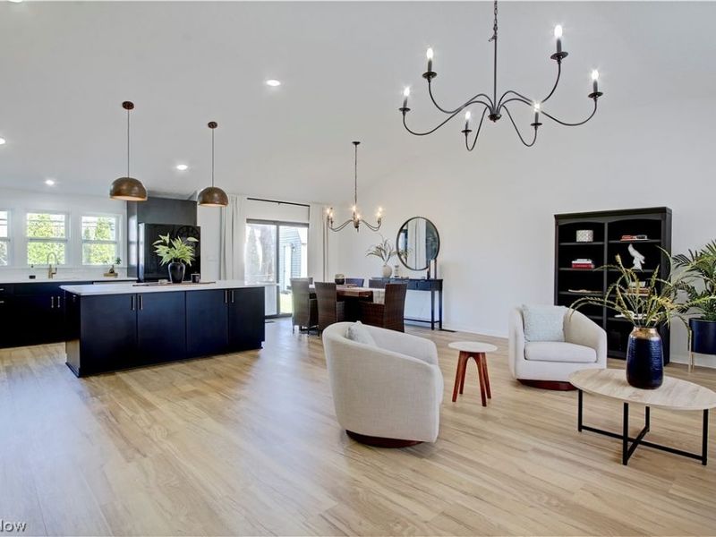 26678 Waterbury Circle, North Olmsted, OH 44070 Photo 6