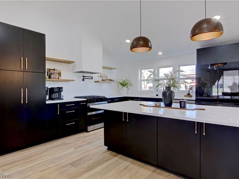 26678 Waterbury Circle, North Olmsted, OH 44070 Photo 8