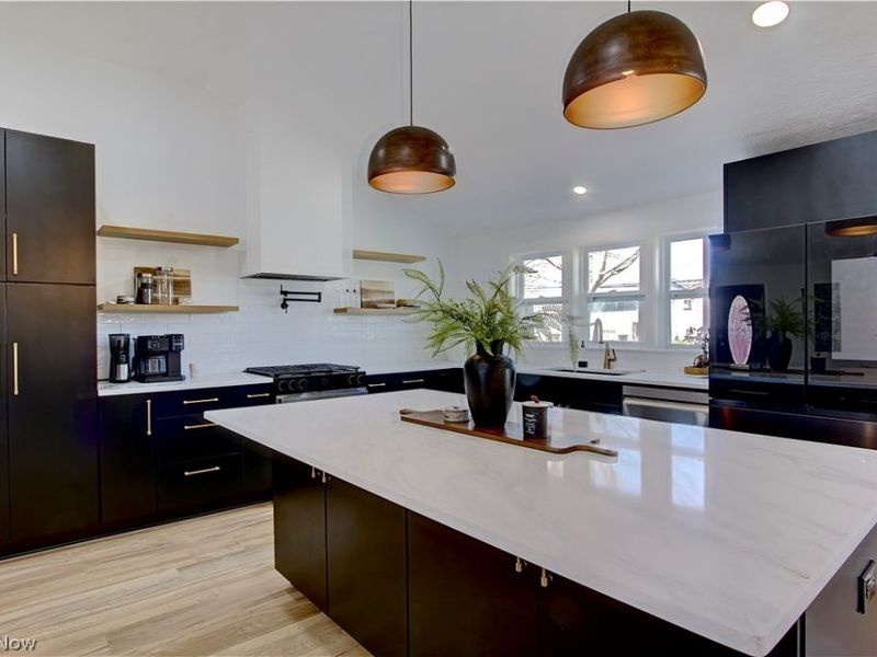 26678 Waterbury Circle, North Olmsted, OH 44070 Photo 9