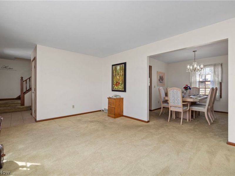 142 Brookvalley Drive , Elyria, OH 44035 Photo 2