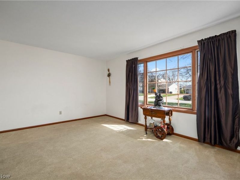 142 Brookvalley Drive , Elyria, OH 44035 Photo 5