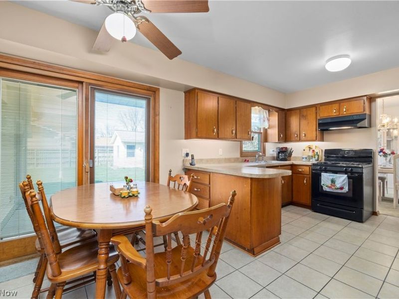 142 Brookvalley Drive , Elyria, OH 44035 Photo 7