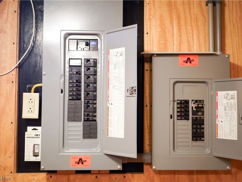 2559 Wilson Sharpsville Road, Cortland, OH 44410 Photo 11