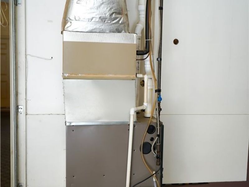 2559 Wilson Sharpsville Road, Cortland, OH 44410 Photo 12