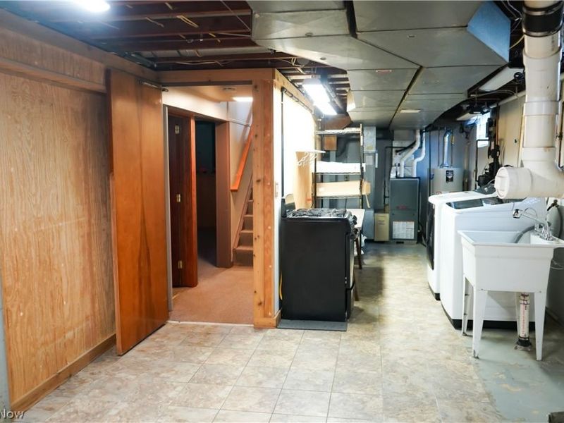 2559 Wilson Sharpsville Road, Cortland, OH 44410 Photo 31