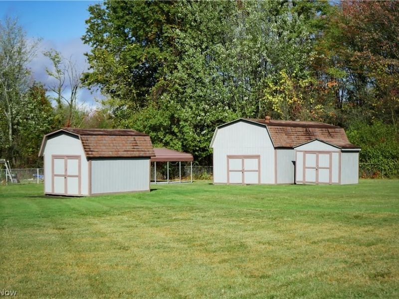 2559 Wilson Sharpsville Road, Cortland, OH 44410 Photo 6