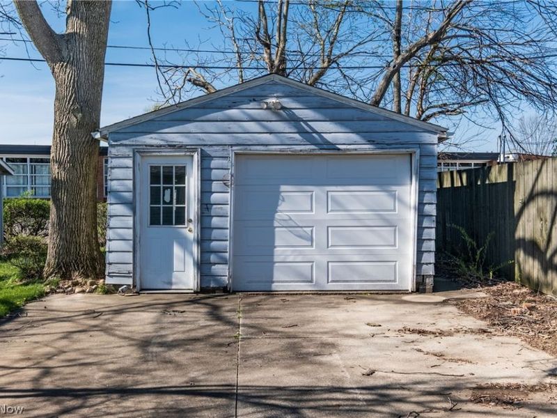 2735 19th Street NE, Canton, OH 44705 Photo 7