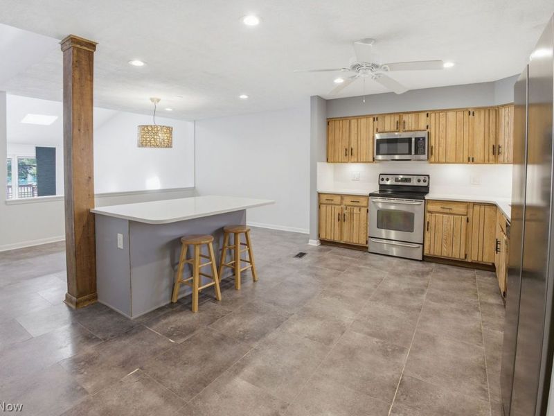 8163 Stoney Brook Drive, Chagrin Falls, OH 44023 Photo 4