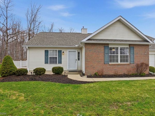 7548 Monterey Bay Drive, Unit 5, Mentor, OH 44060