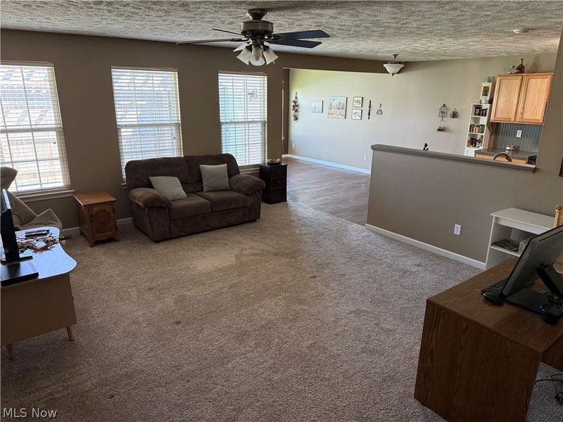 5245 Monroe Square E, Barberton, OH 44203 Photo 3