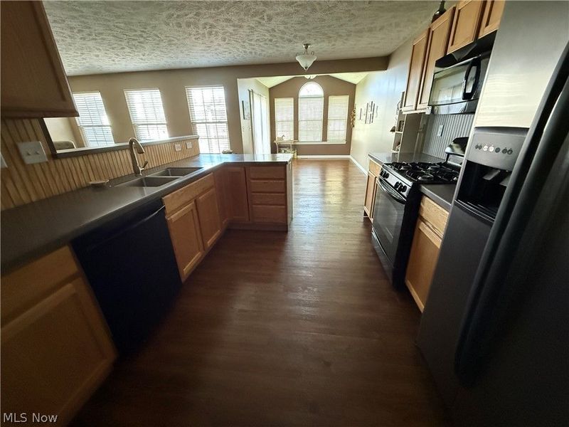 5245 Monroe Square E, Barberton, OH 44203 Photo 7