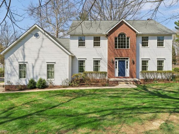 286 Sand Run Road , Akron, OH 44313