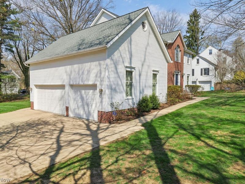 286 Sand Run Road , Akron, OH 44313 Photo 3