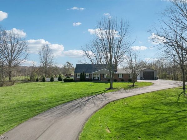 10636 Clapsaddle Avenue NE, Alliance, OH 44601