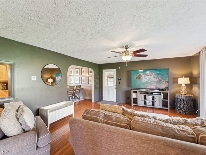 10636 Clapsaddle Avenue NE, Alliance, OH 44601 Photo 9