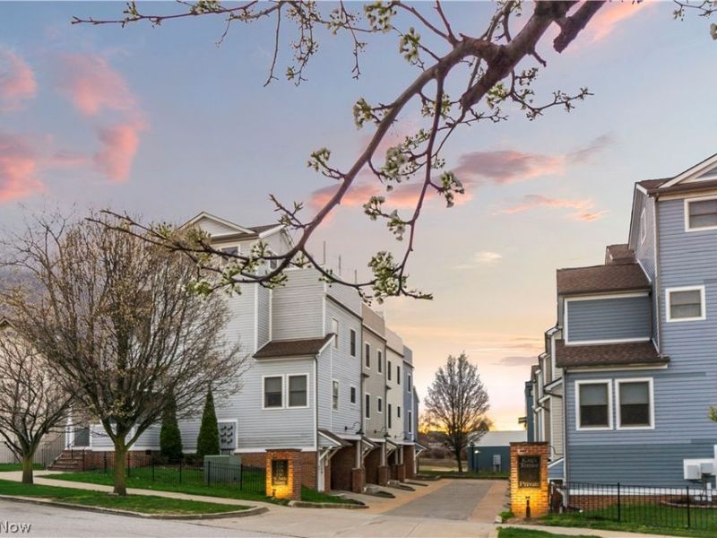 1338 W 54th Street, Cleveland, OH 44102 Photo 2