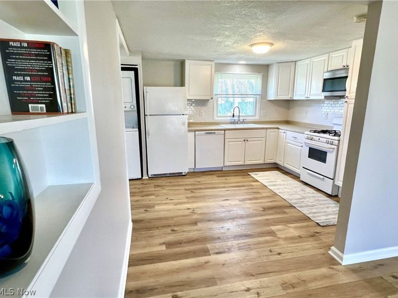 2065 Vincent Drive, Brunswick, OH 44212 Photo 6