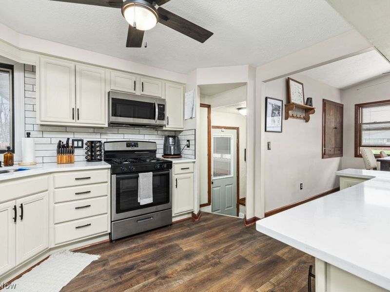 654 Hudak Drive , Brunswick, OH 44212 Photo 10