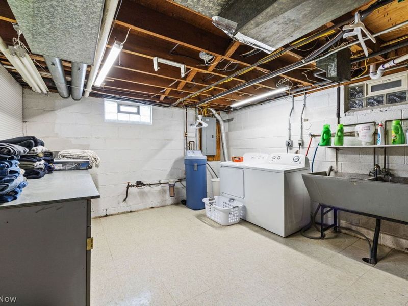 654 Hudak Drive , Brunswick, OH 44212 Photo 26