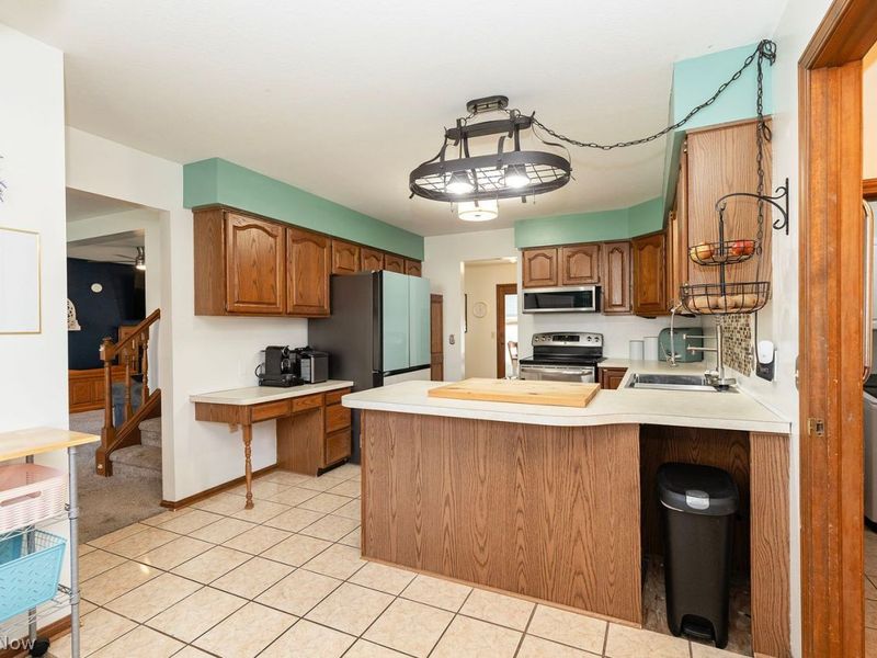 5710 Whispering Pines Place, Lorain, OH 44053 Photo 13