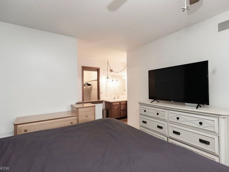 5710 Whispering Pines Place, Lorain, OH 44053 Photo 26