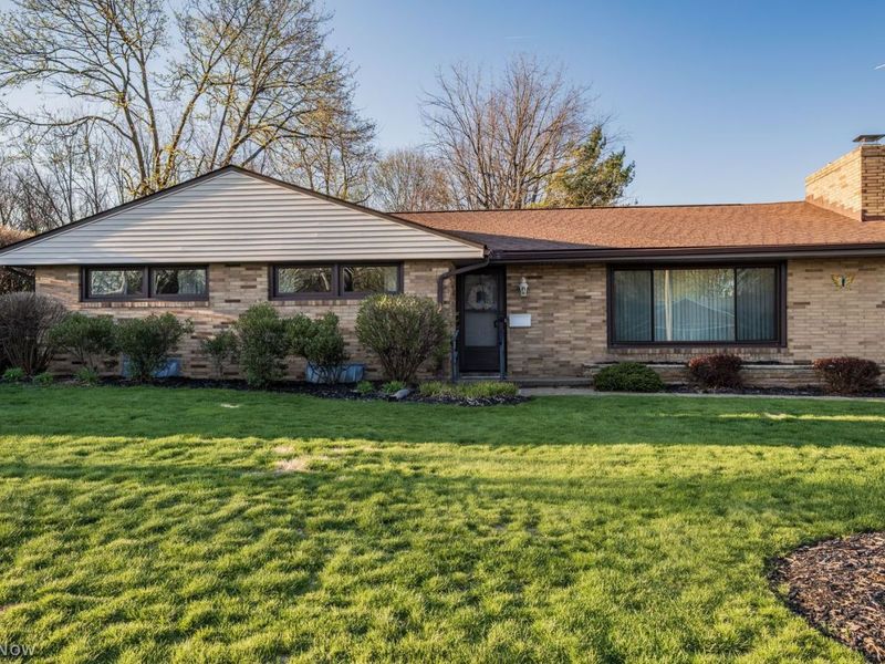 631 35th Street NW, Canton, OH 44709 Photo 1