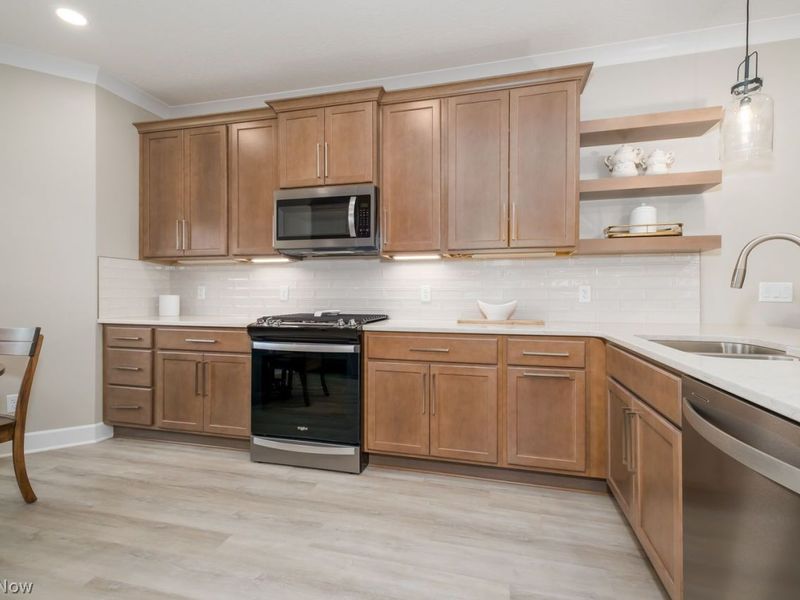 5885 Hawks Nest Circle NW, Canton, OH 44708 Photo 5