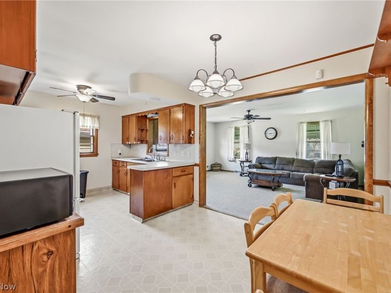 35 S Kimberly Avenue, Austintown, OH 44515 Photo 13